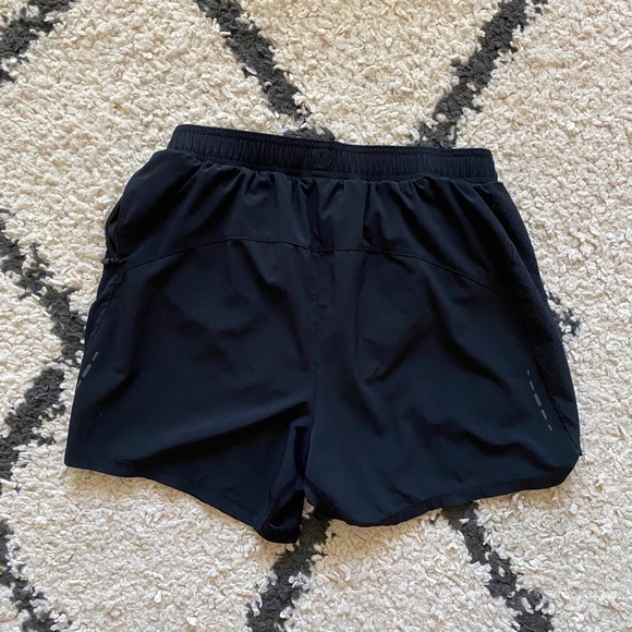Gap Fit Athletic Shorts size M - Picture 4 of 5